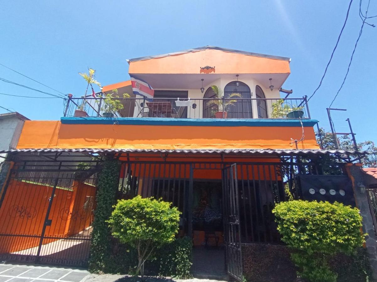 Nirvana Apartament Hostal Río Segundo Екстериор снимка