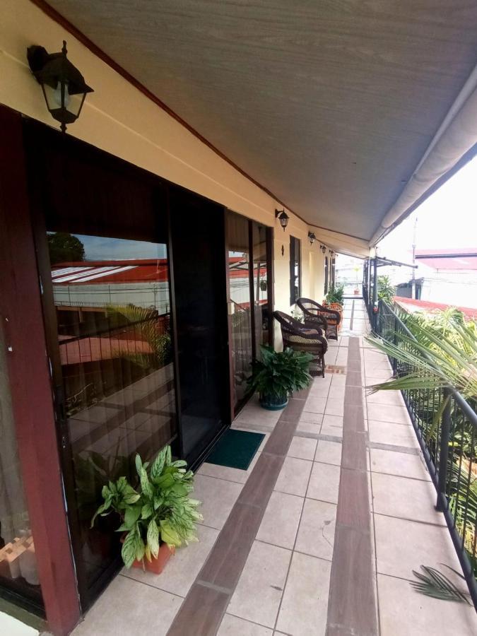 Nirvana Apartament Hostal Río Segundo Екстериор снимка