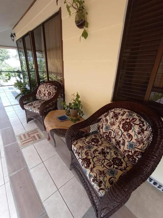 Nirvana Apartament Hostal Río Segundo Екстериор снимка