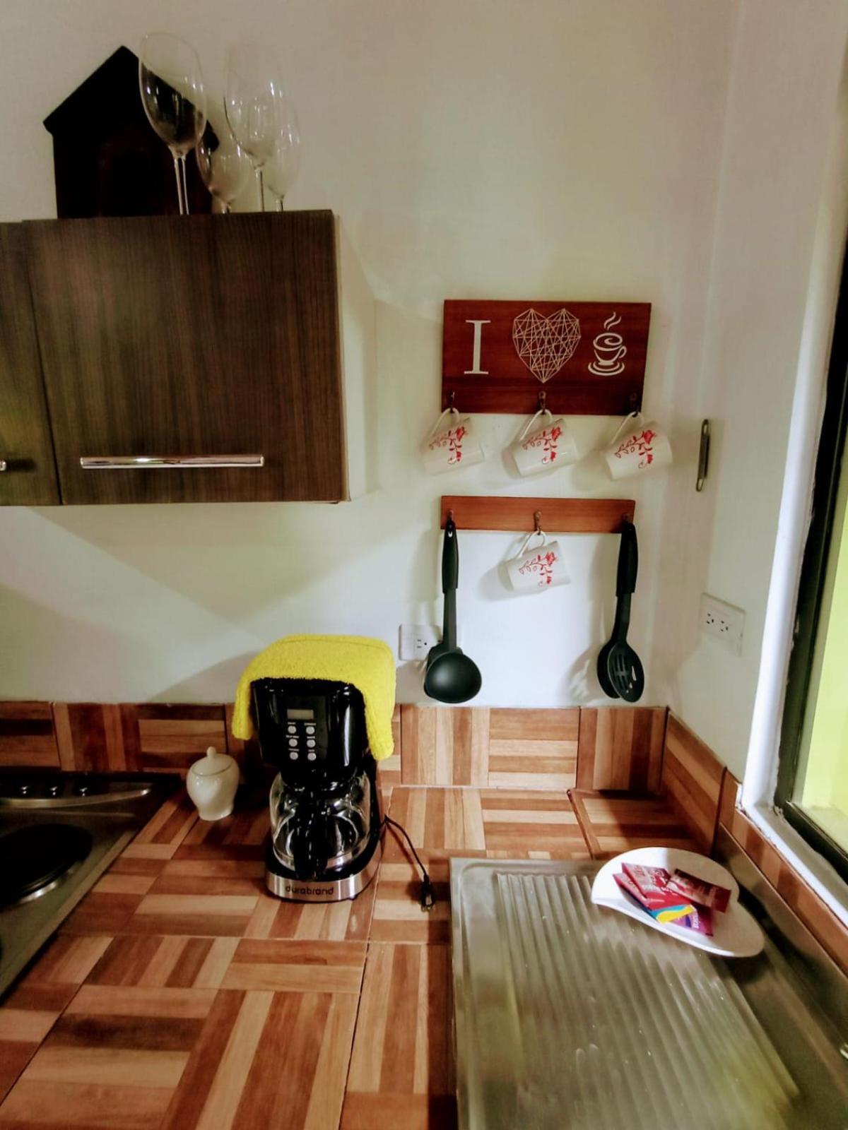 Nirvana Apartament Hostal Río Segundo Екстериор снимка
